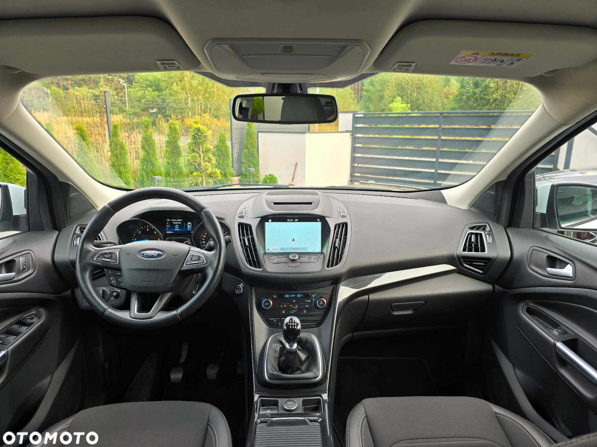 Ford Kuga 2.0 TDCi FWD Titanium - 14