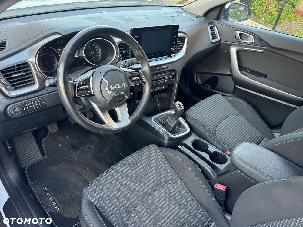 Kia XCeed - 7