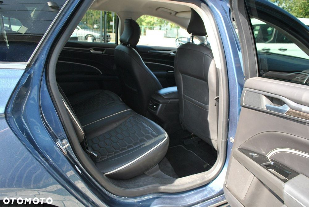 Ford Mondeo 2.0 EcoBlue Vignale - 29