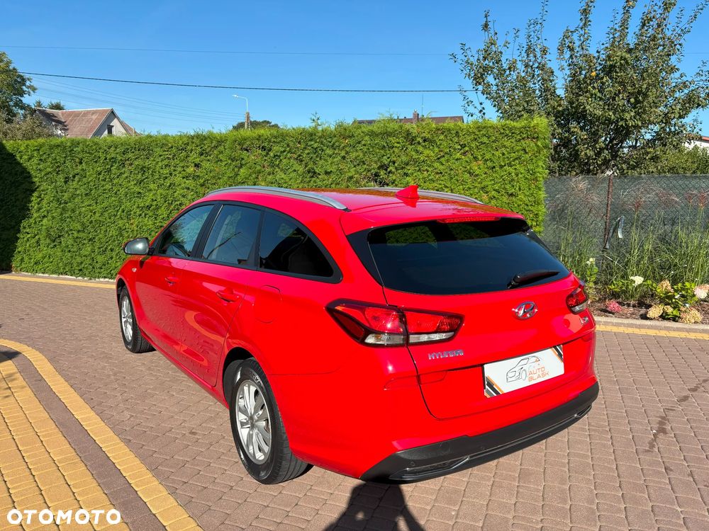 Hyundai i30 1.5 DPI Modern - 10
