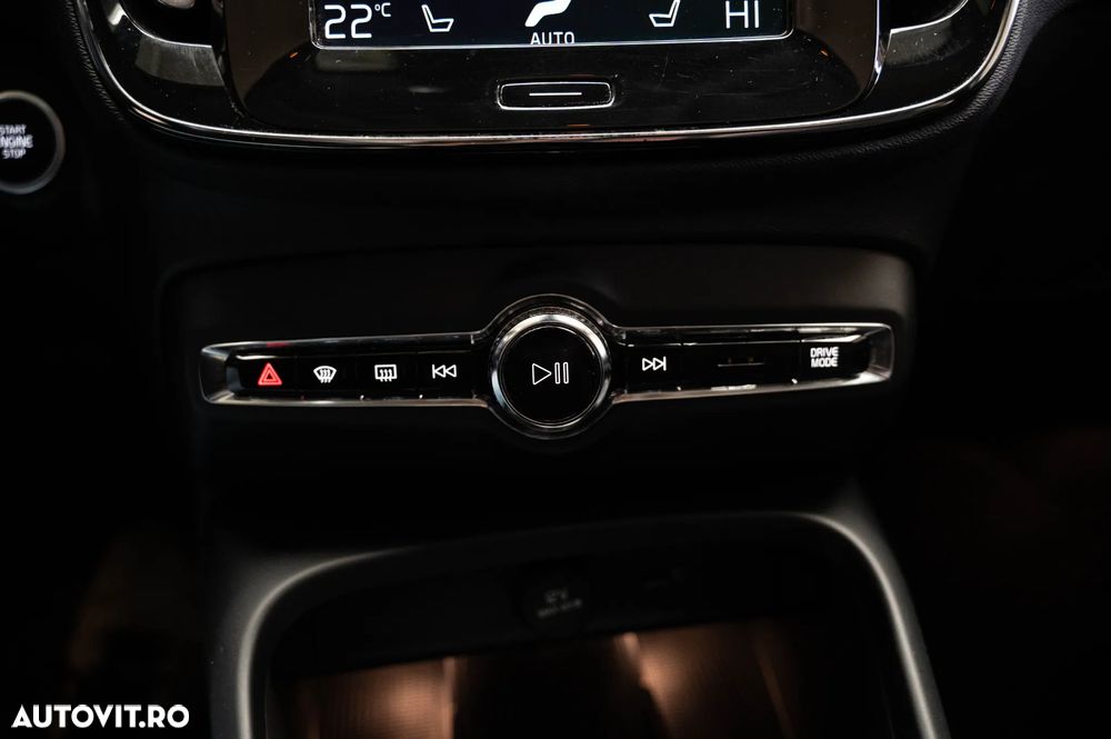 Volvo XC 40 T4 Recharge DKG Inscription - 19