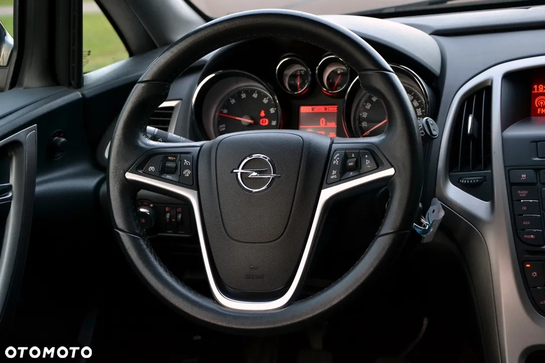 Opel Astra 1.4 Turbo Edition - 28