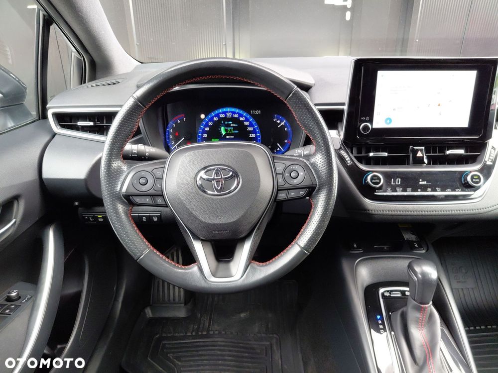 Toyota Corolla - 12