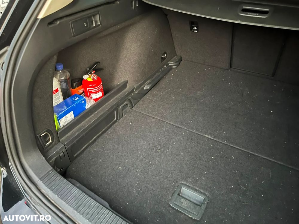 Volkswagen Passat 2.0 TDI DSG Comfortline - 19