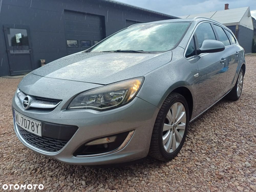 Opel Astra 1.4 Turbo Cosmo - 4