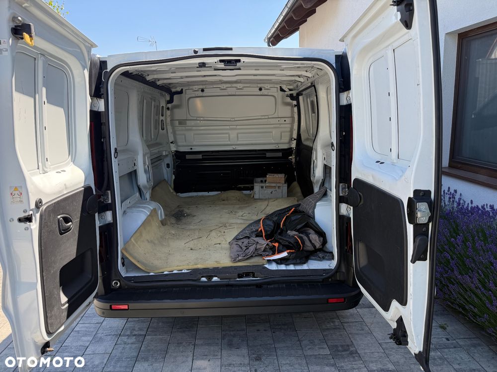 Renault trafić - 17