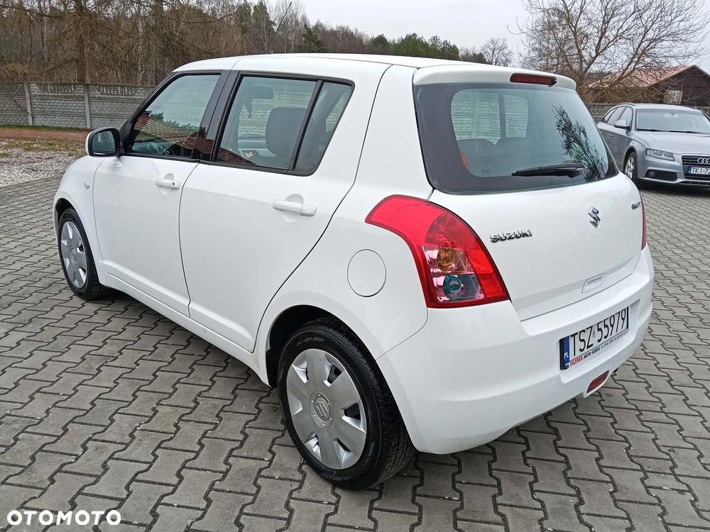 Suzuki Swift 1.3 Black and White - 8
