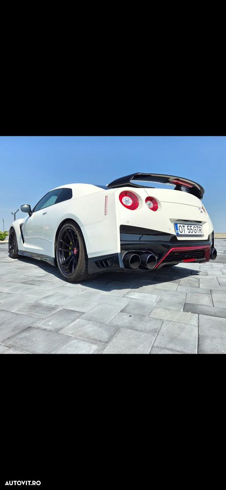 Nissan GT-R - 3