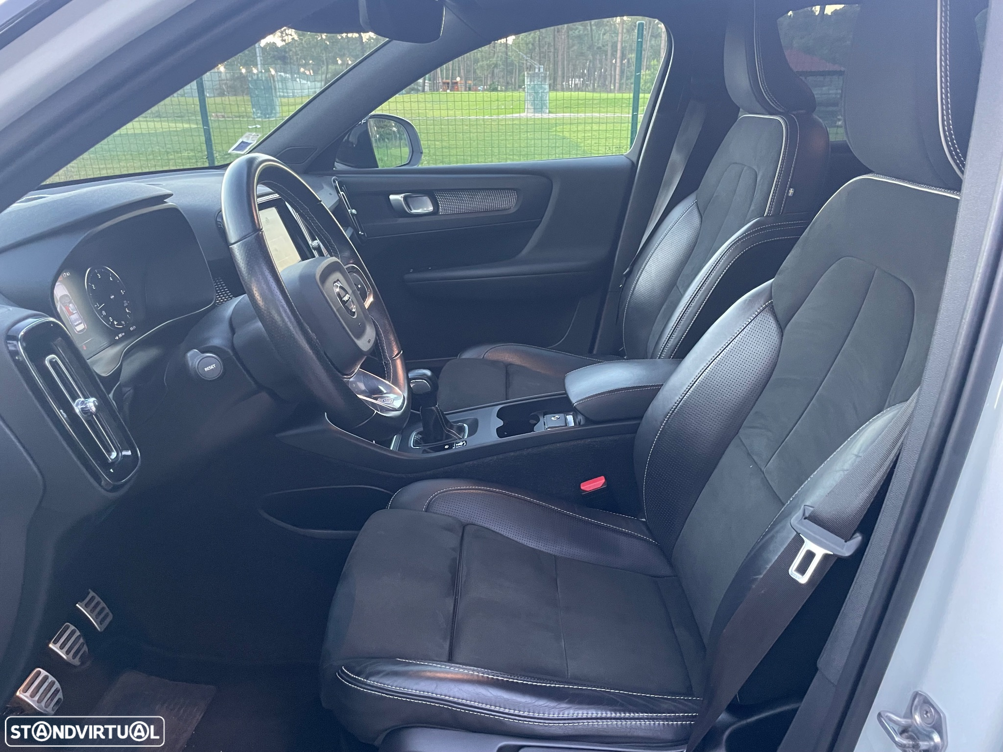 Volvo XC 40 2.0 D3 R-Design - 6