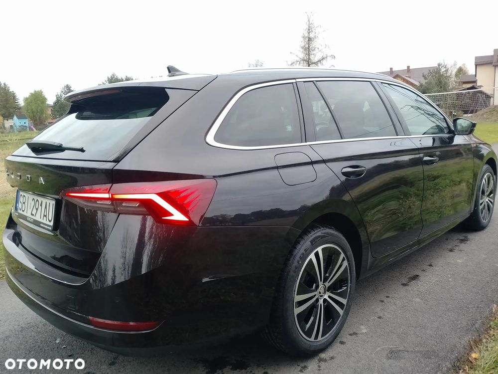 Skoda Octavia 2021 photo 3