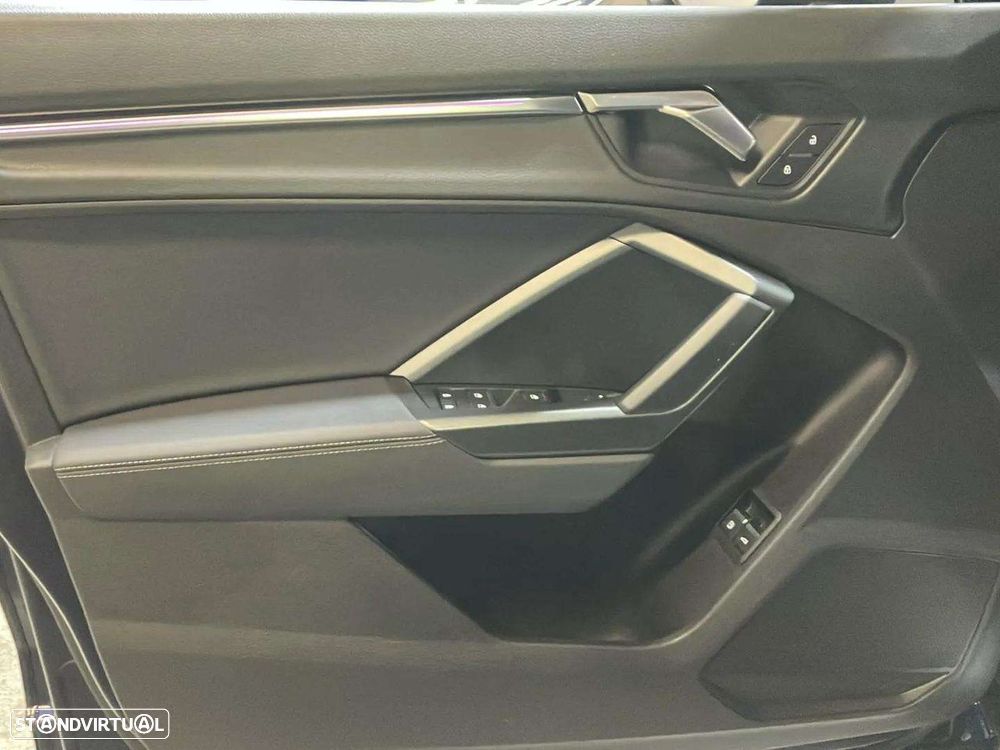 Audi Q3 45 TFSIe S line S tronic - 46