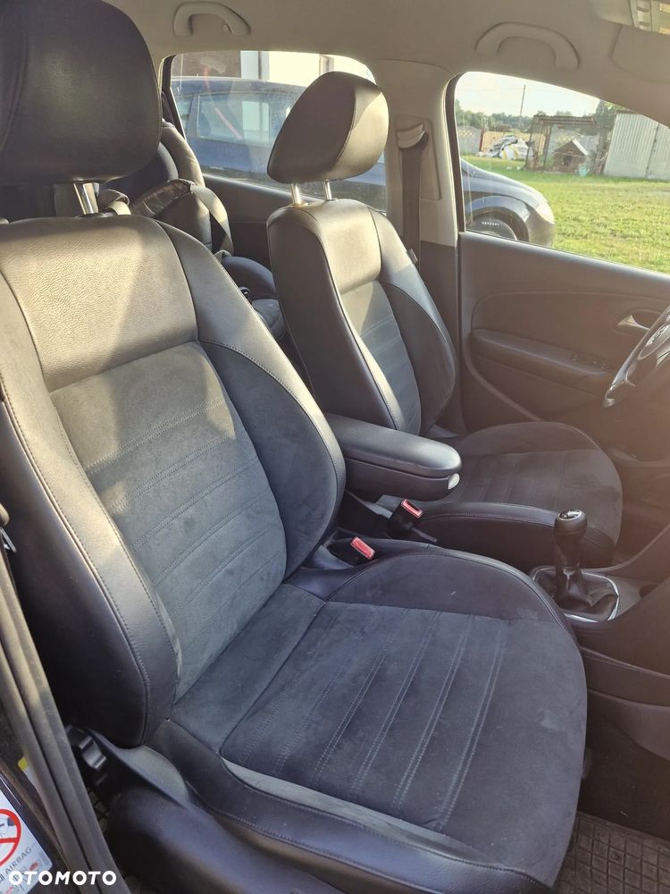 Volkswagen Polo 1.6 TDI Cross - 9