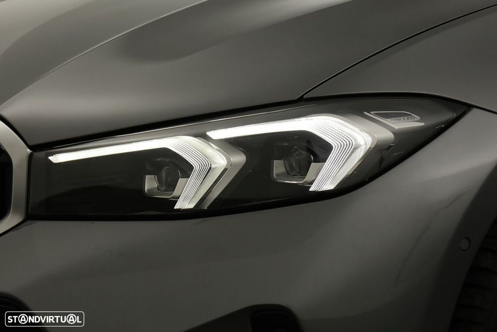 BMW 320 d Touring Pack Desportivo M Auto - 6