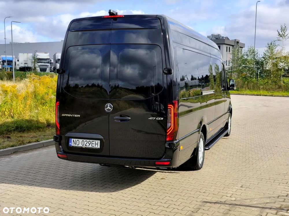 Mercedes-Benz Sprinter - 12
