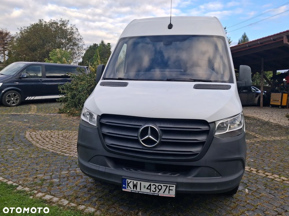 Mercedes-Benz Sprinter - 4