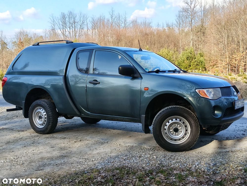 Mitsubishi L200 Pick Up 4x4 Intense Club Cab - 2