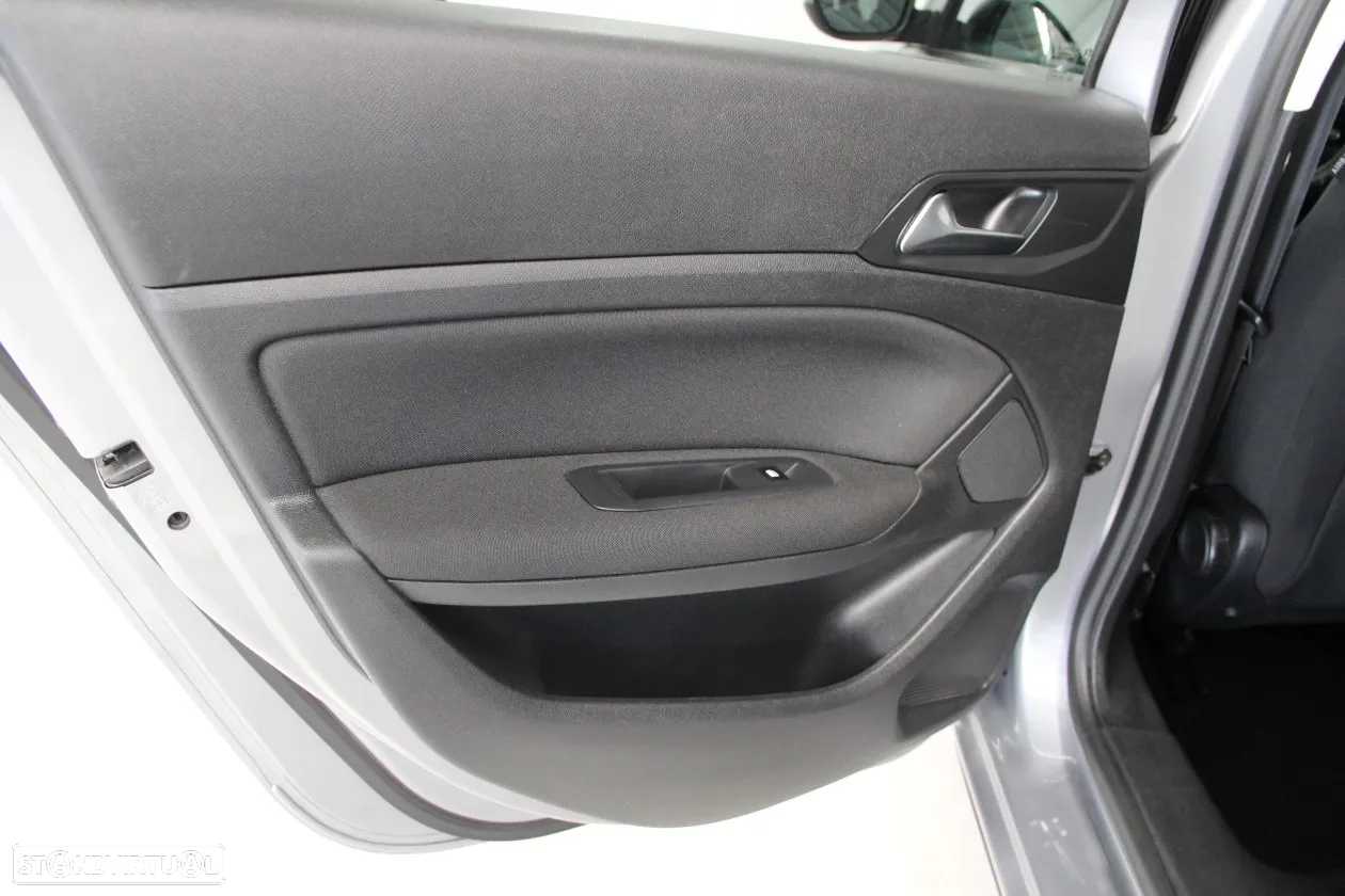 Peugeot 308 SW 1.6 BlueHDi Style - 23