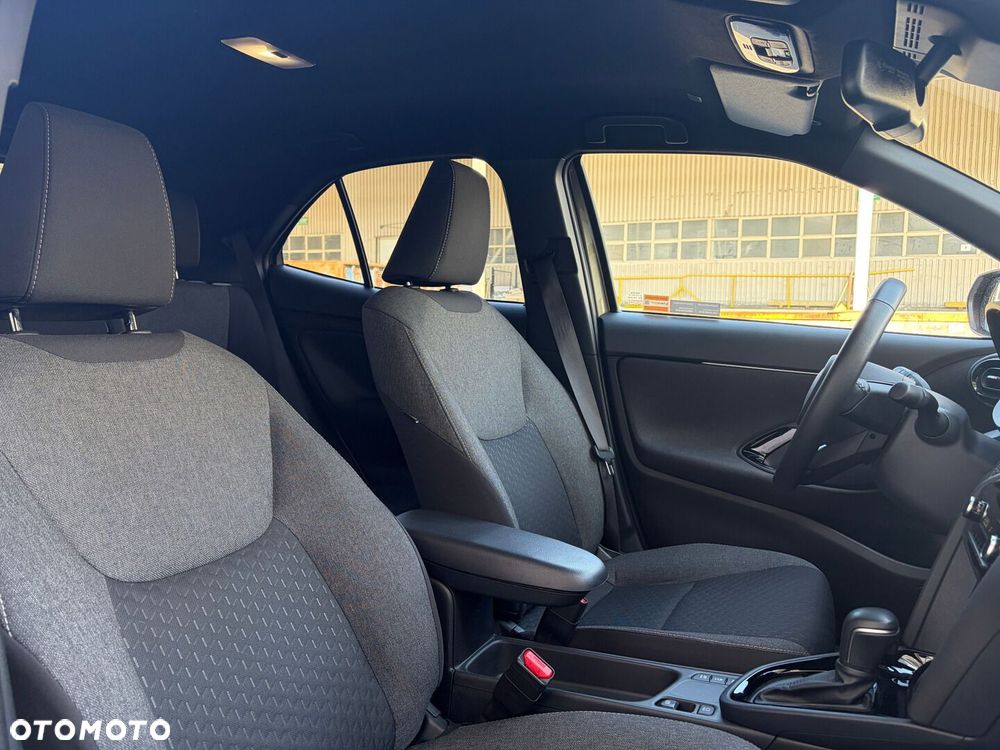 Toyota Yaris Cross Hybrid 1.5 Style - 37