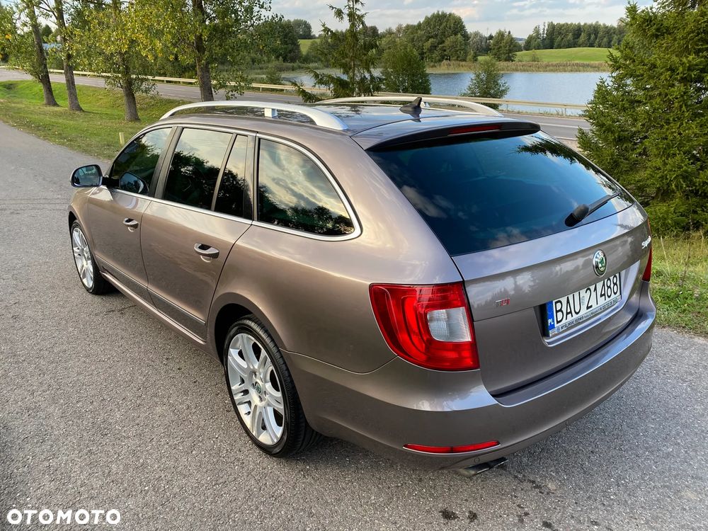 Skoda Superb 2.0 TDI Ambition DSG - 4