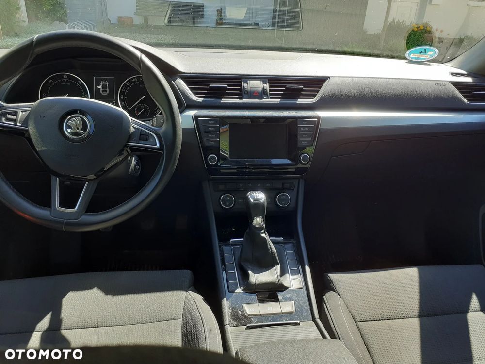 Skoda Superb 1.6 TDI Ambition - 4