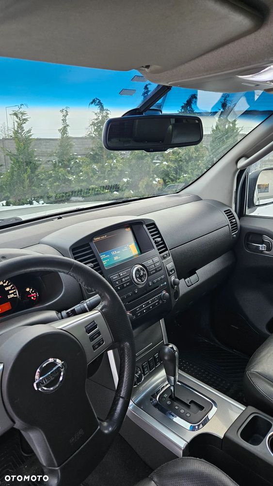 Nissan Navara 3.0 D V6 Platinum Long - 8
