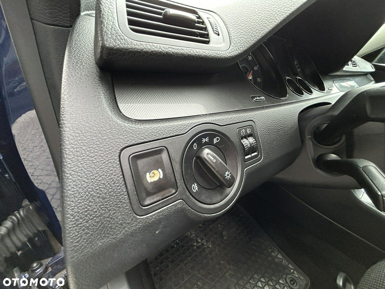 Volkswagen Passat 2.0 FSI Comfortline - 11