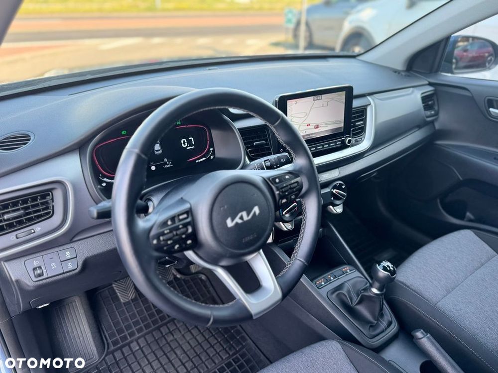 Kia Stonic 1.2 M - 10