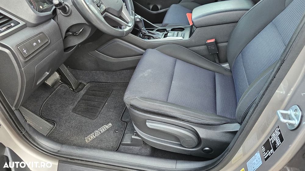 Hyundai Tucson 2.0 CRDI 4WD Automatik Style - 9