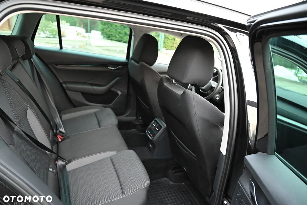 Skoda Octavia 1.5 TSI Selection - 14