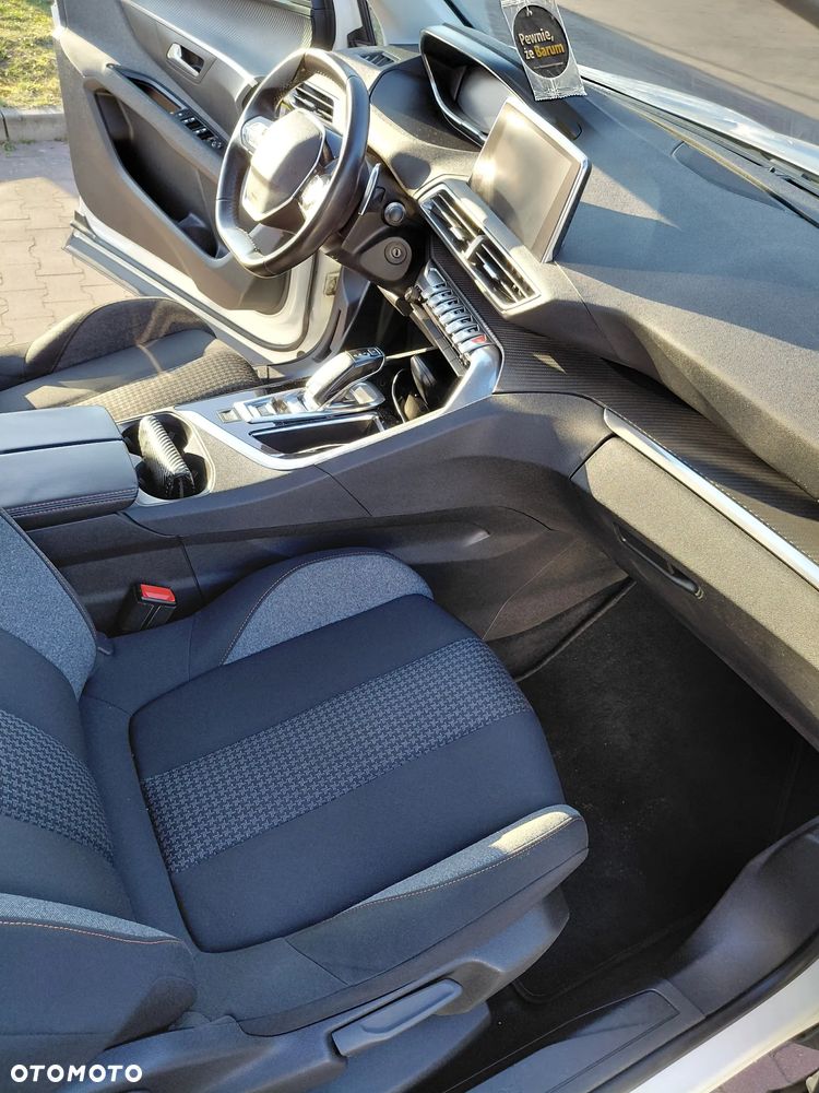 Peugeot 5008 PureTech 130 EAT6 Allure - 13