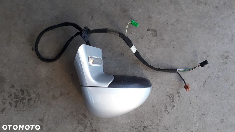 lusterko prawe 2+6 PIN 8 PIN EZR Citroen c4 I lift 1.6 VTI - 1