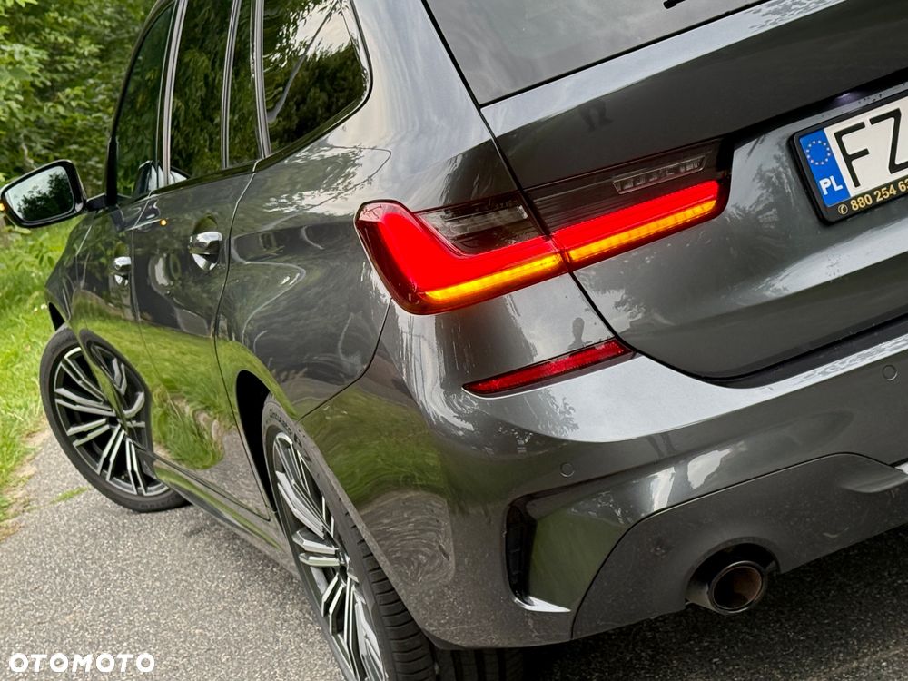 BMW Seria 3 318d M Sport Shadow - 8