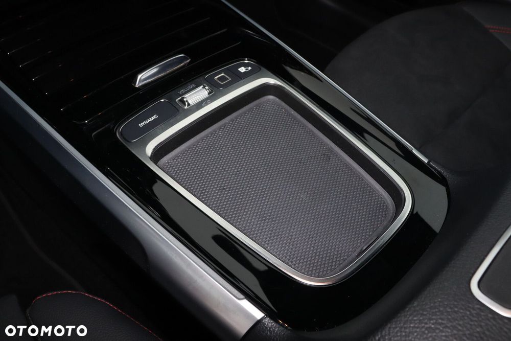 Mercedes-Benz GLB 200 AMG Line 7G-DCT - 14