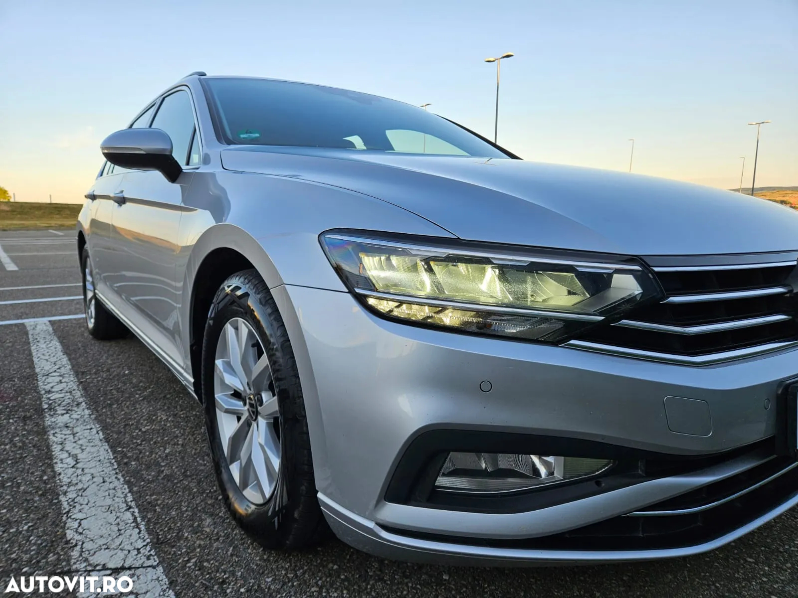 Volkswagen Passat Variant 2.0 TDI DSG Comfortline - 17