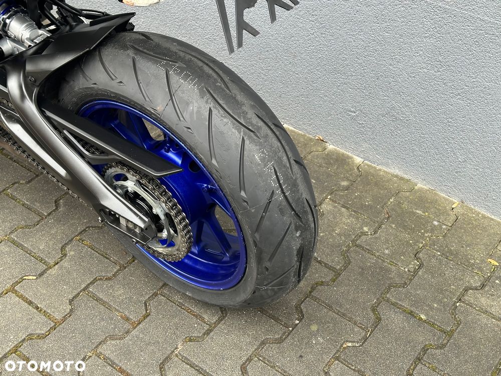 Yamaha MT - 24