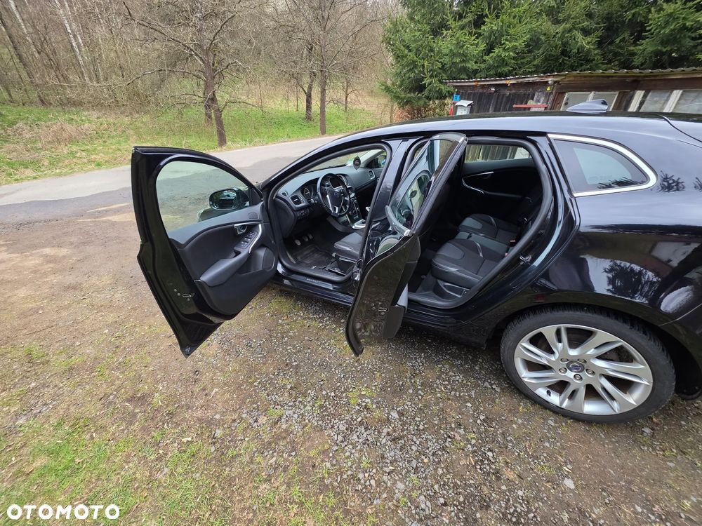 Volvo V40 T4 Momentum - 9
