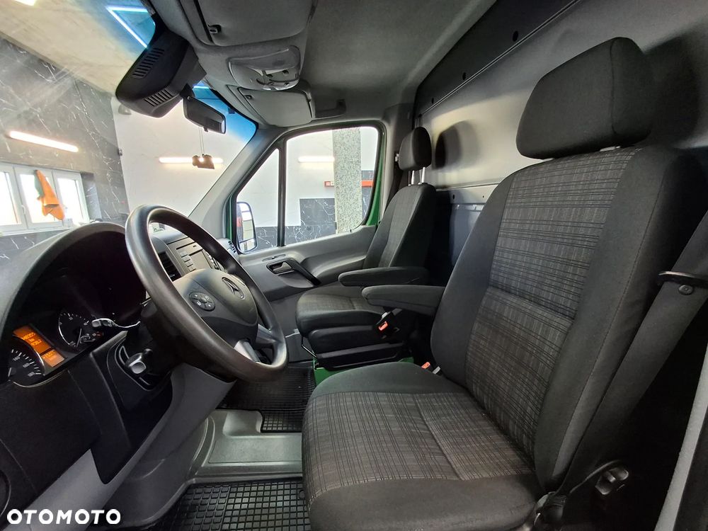 Mercedes-Benz Sprinter 316 2.2 163 KM Klimatyzacja Tempomat Grzany Fotel Alufelgi Wielofunkcyjna Kierownica Hak Elektryczne Szyby + Lusterka Asystenty Duże Radio Z Systemem Nawigacji - 7