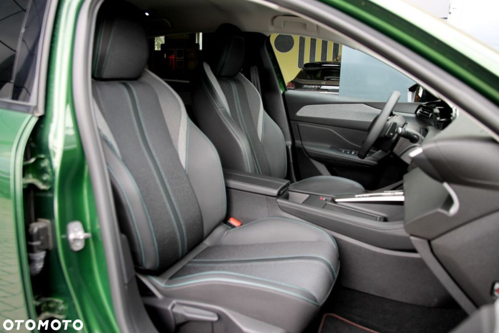 Peugeot 308 1.2 PureTech Allure Pack S&S EAT8 - 19