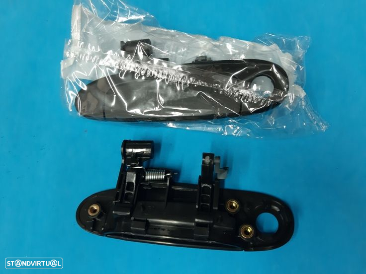 Puxador pega muleta porta exterior Toyota Yaris 1999-2003  NOVO - 3