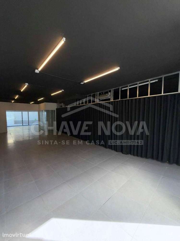 Espaço comercial no Porto - Grande imagem: 2/15