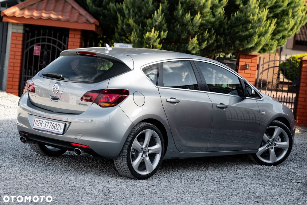 Opel Astra 1.6 Turbo Sport - 10