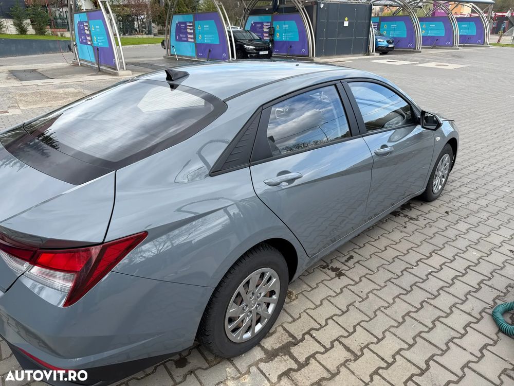 Hyundai Elantra 1.6 l 123 CP 6MT Comfort - 3