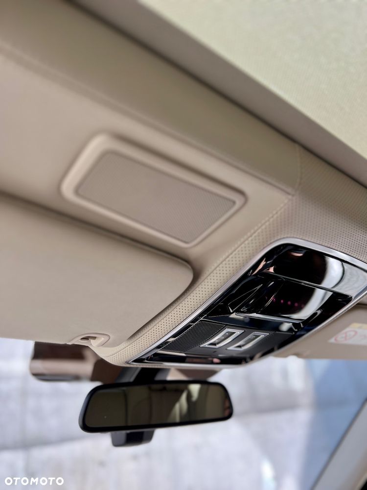 Land Rover Range Rover - 27