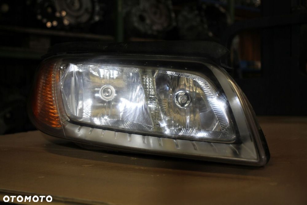 VOLVO V70 S80 XC70 PRZEDNIA PRAWA LAMPA PRAWY REFLEKTOR 31214352 - 3