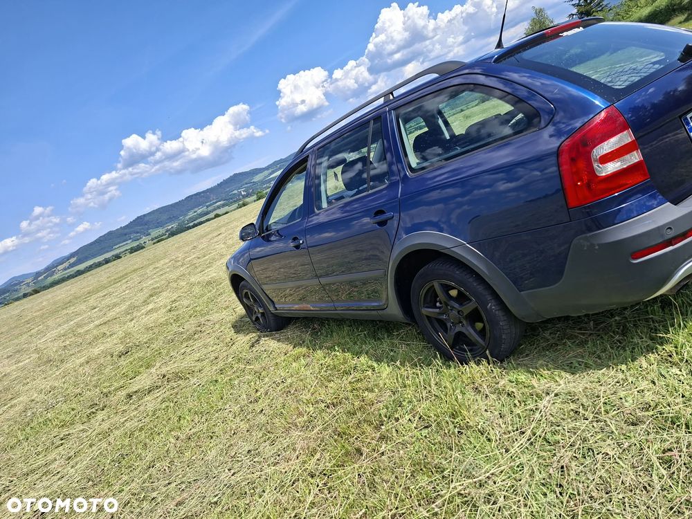 Skoda Octavia 2.0 TDI DPF Scout 4x4 - 7