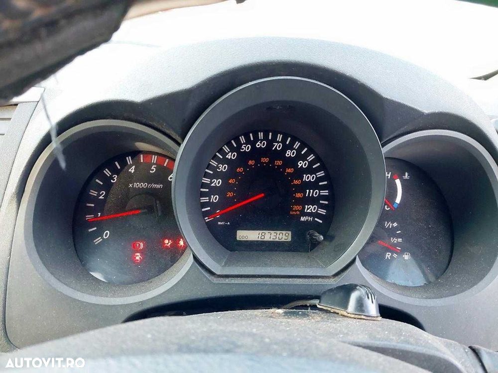 Dezmembrez Toyota hilux  3.0 Diesel 126KW/171CP 2005-2015 - 13