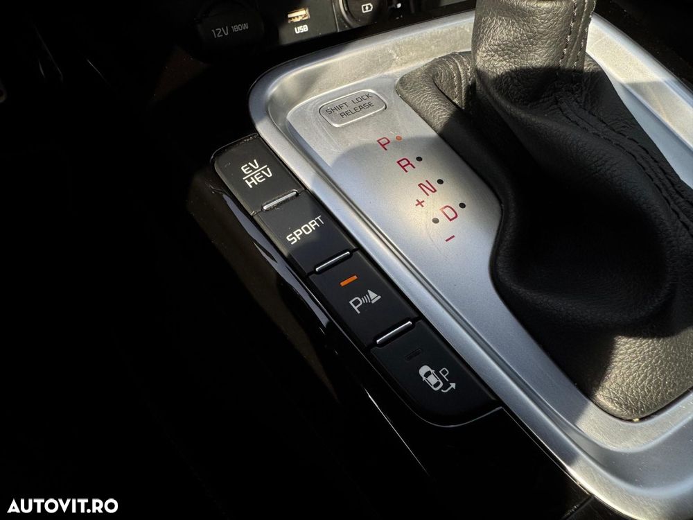 Kia XCeed - 18