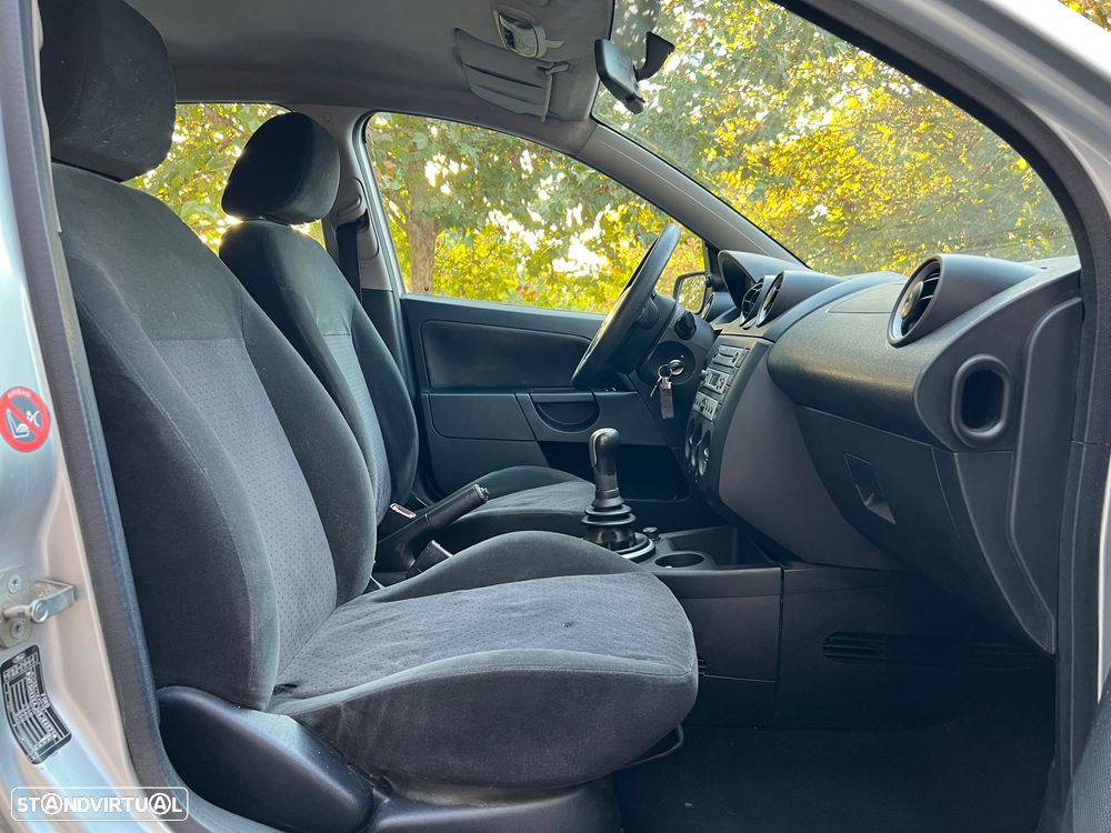 Ford Fiesta 1.4 TDCI Ghia - 8