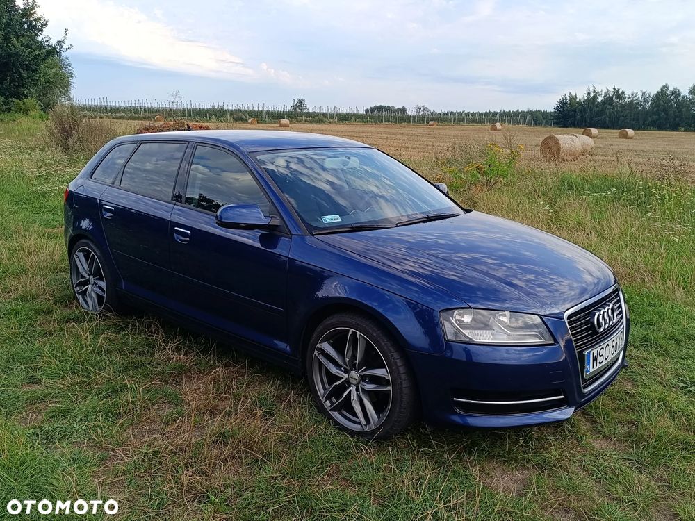 Audi A3 Sportback 1.6 TDI DPF Ambition - 4