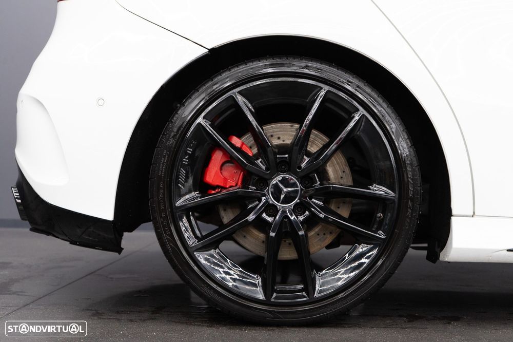 Mercedes-Benz A 35 AMG 4Matic - 15